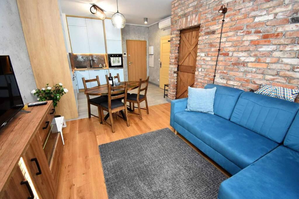 Apartament Blue Bastion Walowa 23C Z Klimatyzacja I Miejscem Parkingowym W Podziemnym Parkingu Gdańsk Buitenkant foto