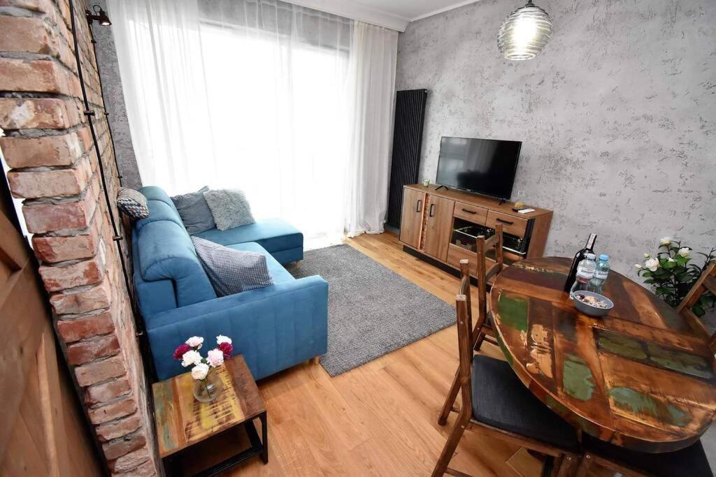 Apartament Blue Bastion Walowa 23C Z Klimatyzacja I Miejscem Parkingowym W Podziemnym Parkingu Gdańsk Buitenkant foto